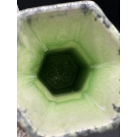 HULL USA VINTAGE VASE - PAGODA P3 AMERICAN ART WITH CHINESE SCRIPT - GREEN USA - Picture 8 of 8